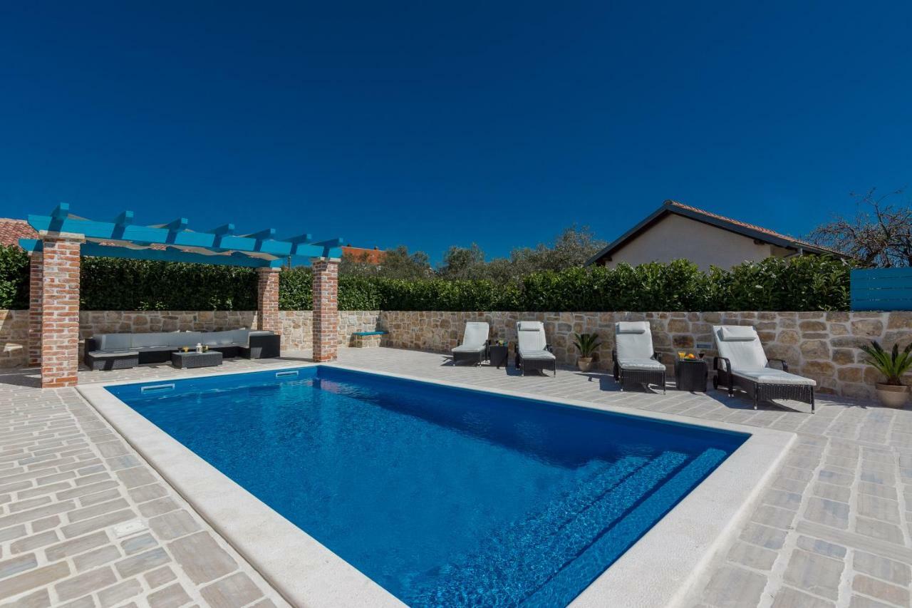 Villa Delozija Sukosan Luaran gambar