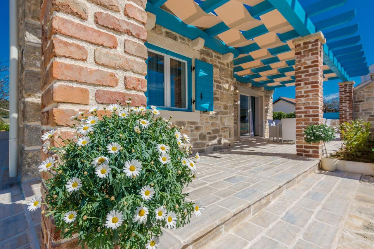 Villa Delozija Sukosan Luaran gambar