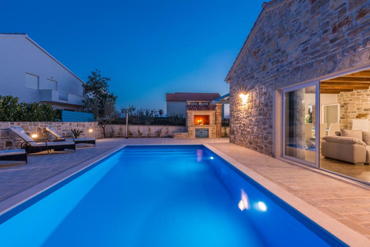 Villa Delozija Sukosan Luaran gambar
