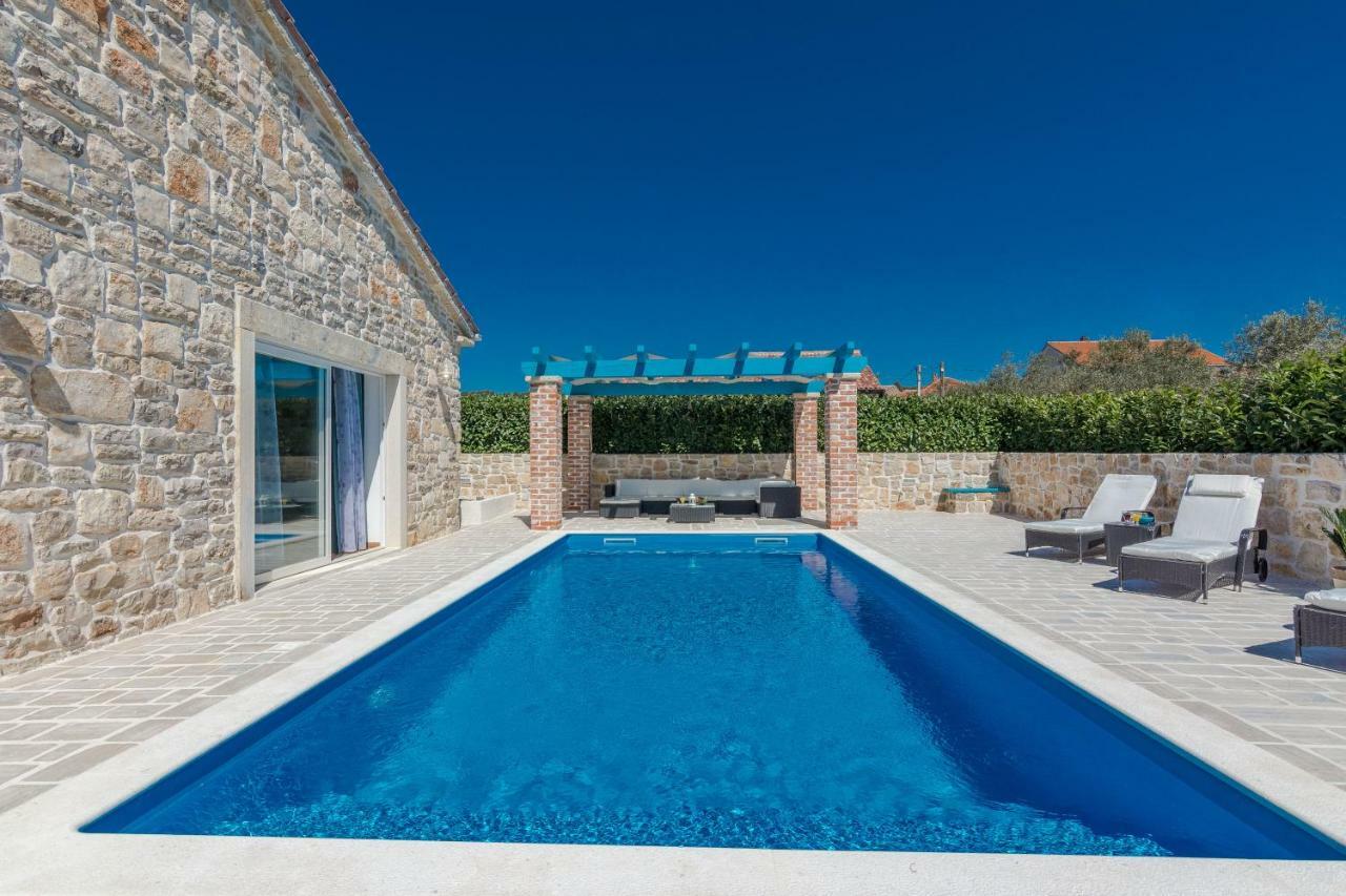 Villa Delozija Sukosan Luaran gambar