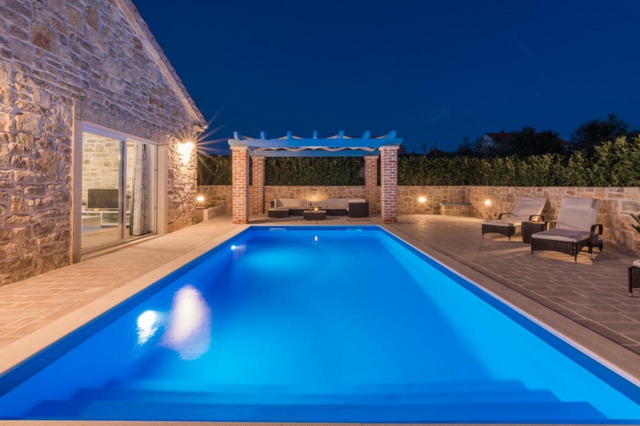 Villa Delozija Sukosan Luaran gambar