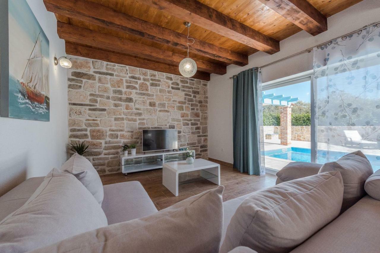 Villa Delozija Sukosan Luaran gambar