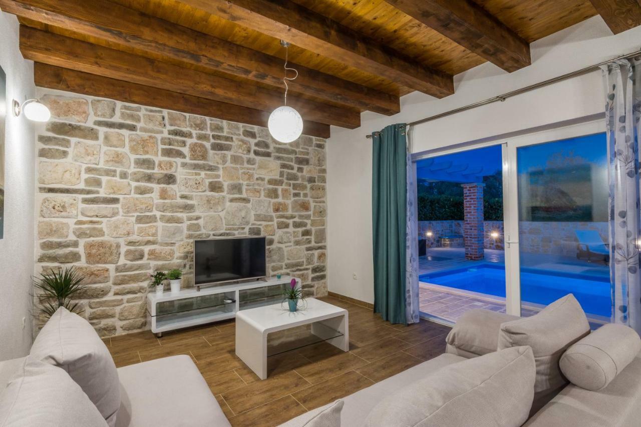 Villa Delozija Sukosan Luaran gambar